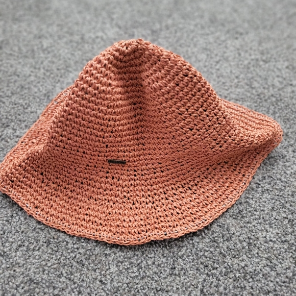 NEW, BILLABONG HAT - Picture 3 of 4